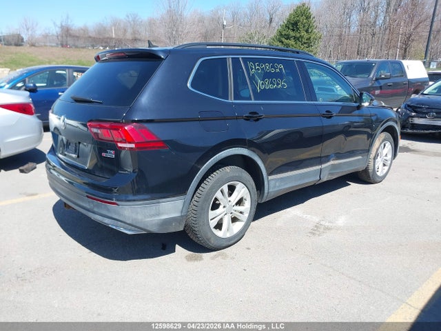 12598629 :رقم المزاد ، 3VV2B7AX2JM086225 vin ، 2018 Volkswagen Tiguan Se/sel مزاد بيع