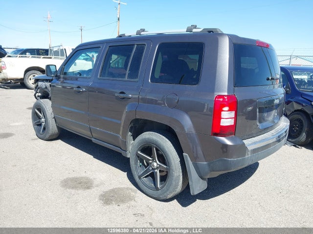 12596380 :رقم المزاد ، 1C4NJRAB8GD650771 vin ، 2016 Jeep Patriot Sport/north مزاد بيع