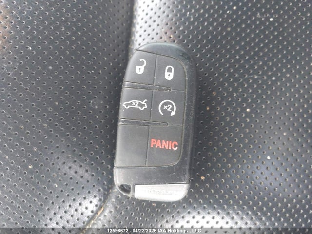 12596672 :رقم المزاد ، 2C3CCAET1DH584864 vin ، 2013 Chrysler 300c مزاد بيع