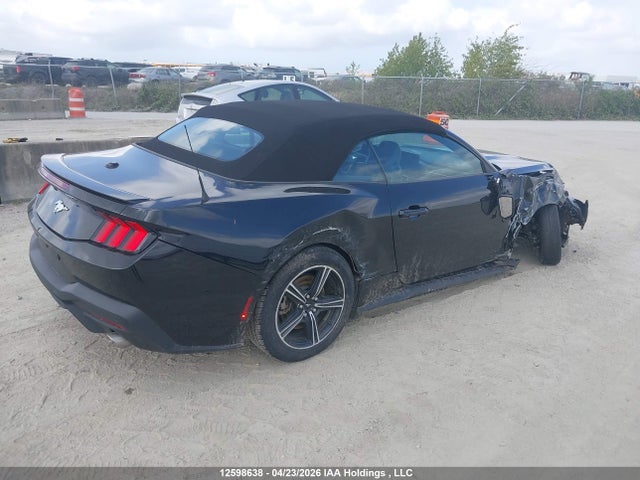 1FAGP8UH6R5126202 Ford Mustang