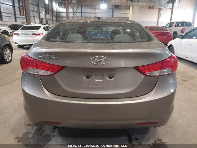 2013 Hyundai Elantra Gl მანქანა იყიდება აუქციონზე, vin: 5NPDH4AE5DH188938, აუქციონის ნომერი: 12585773