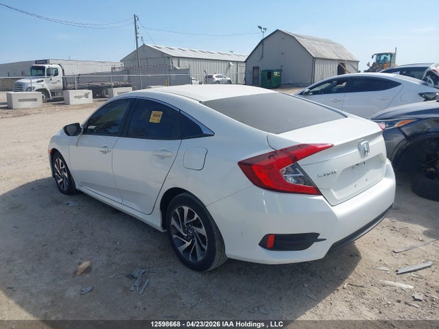 Продажа на аукционе авто 2018 Honda Civic Ex, vin: 2HGFC2F86JH002599, номер лота: 12598668