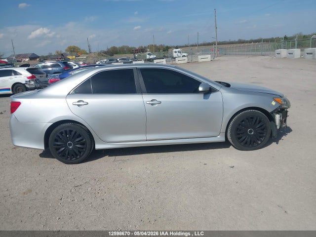 12598670 :رقم المزاد ، 4T1BF1FK1CU600265 vin ، 2012 Toyota Camry مزاد بيع