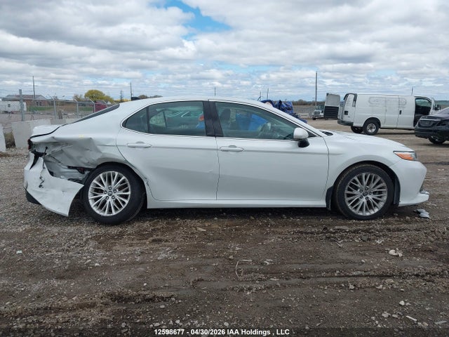 4T1B11HK9JU020240 Toyota Camry L/le/xle/se/xse