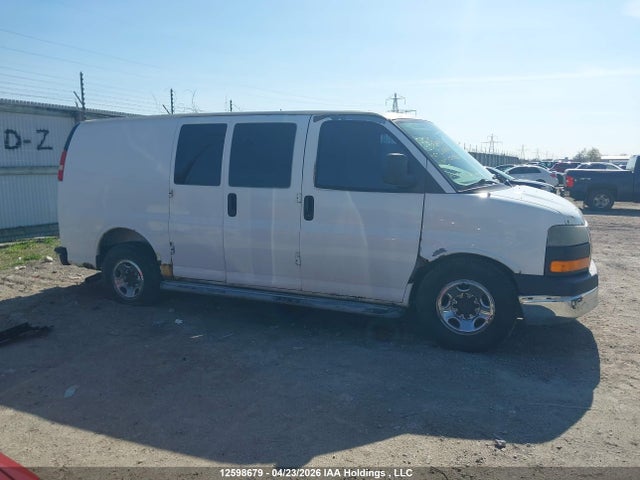 12598679 :رقم المزاد ، 1GTZGFBAXA1154965 vin ، 2010 Gmc Savana G2500 مزاد بيع