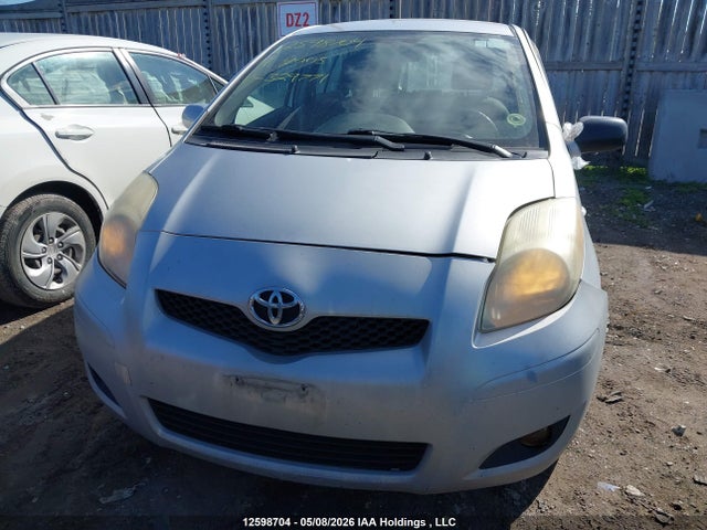 12598704 :رقم المزاد ، JTDKT4K30B5329771 vin ، 2011 Toyota Yaris Le مزاد بيع