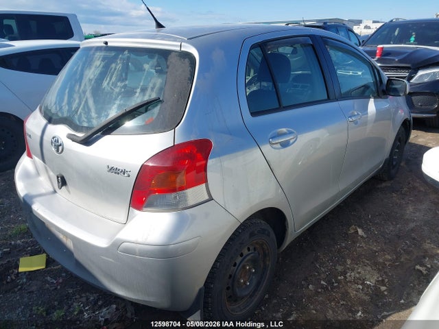 12598704 :رقم المزاد ، JTDKT4K30B5329771 vin ، 2011 Toyota Yaris Le مزاد بيع