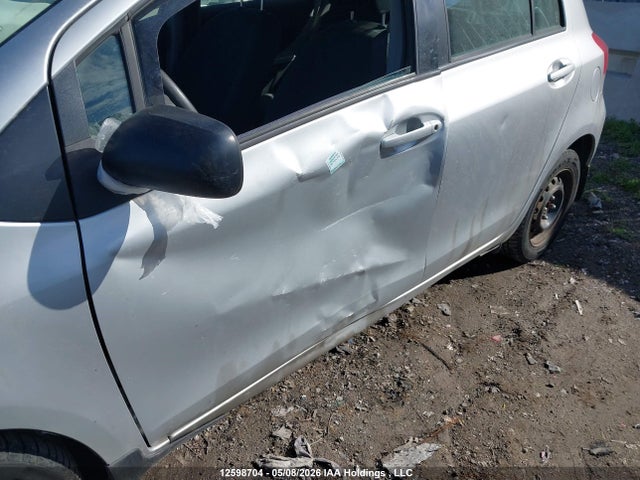 12598704 :رقم المزاد ، JTDKT4K30B5329771 vin ، 2011 Toyota Yaris Le مزاد بيع