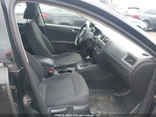 3VW2K7AJ5EM364466 Volkswagen Jetta