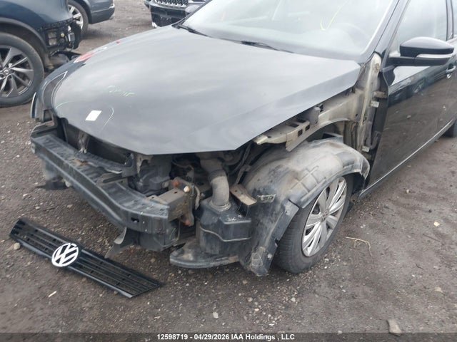 3VW2K7AJ5EM364466 Volkswagen Jetta