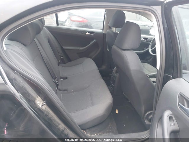 3VW2K7AJ5EM364466 Volkswagen Jetta