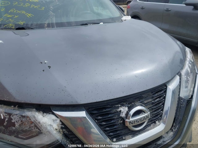 Продаж на аукціоні авто 2017 Nissan Rogue S/sl Platinum/sv, vin: 5N1AT2MV9HC738463, номер лоту: 12598766