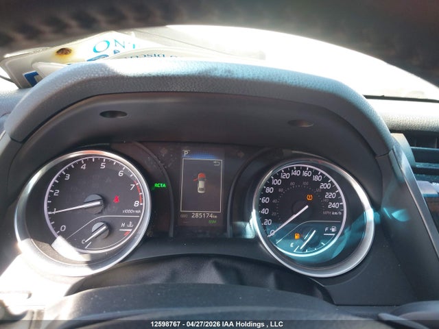 4T1B11HK0JU022720 Toyota CAMRY SE