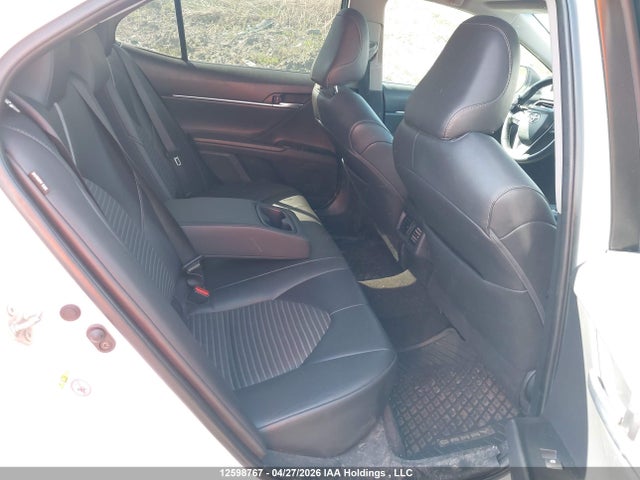 4T1B11HK0JU022720 Toyota CAMRY SE