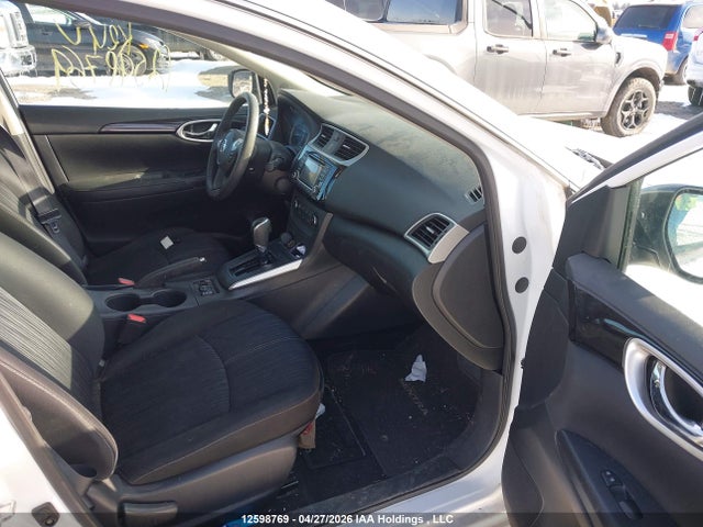 2017 Nissan Sentra 1.8 S/1.8 Sl/1.8 Sv მანქანა იყიდება აუქციონზე, vin: 3N1AB7AP0HL671608, აუქციონის ნომერი: 12598769