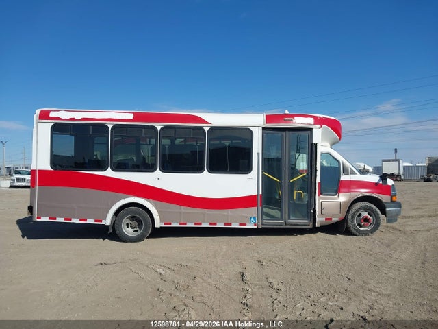 1HA6GUBG1HN008836 Chevrolet Express G4500