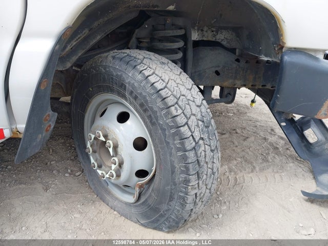Продажа на аукционе авто 2016 Ford Econoline E450 Super Duty Cutwy Van, vin: 1FDEE4FLXGDC06201, номер лота: 12598784