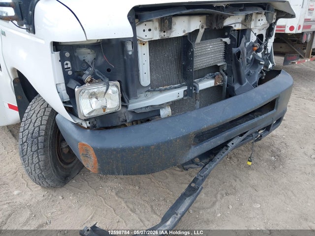 Продажа на аукционе авто 2016 Ford Econoline E450 Super Duty Cutwy Van, vin: 1FDEE4FLXGDC06201, номер лота: 12598784