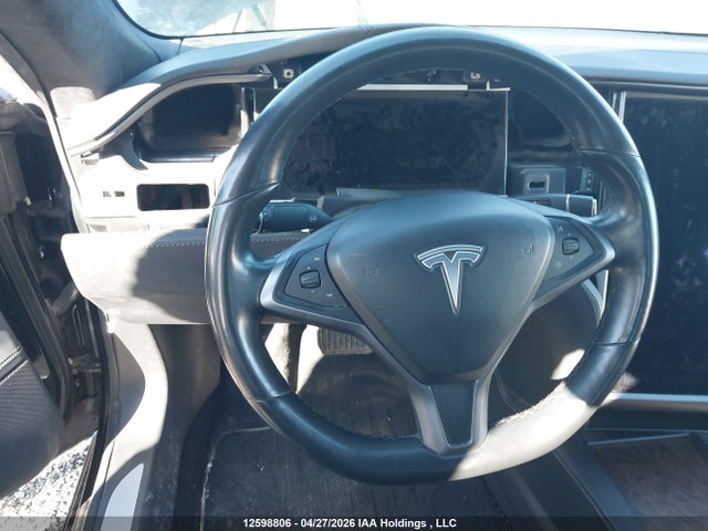 12598806 :رقم المزاد ، 5YJSA1E24JF294110 vin ، 2018 Tesla Model S مزاد بيع