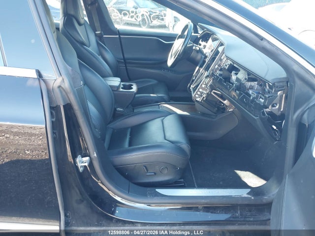12598806 :رقم المزاد ، 5YJSA1E24JF294110 vin ، 2018 Tesla Model S مزاد بيع