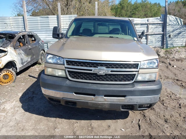 2006 Chevrolet Silverado K2500 Heavy Duty მანქანა იყიდება აუქციონზე, vin: 1GCHK29U86E203051, აუქციონის ნომერი: 12598811