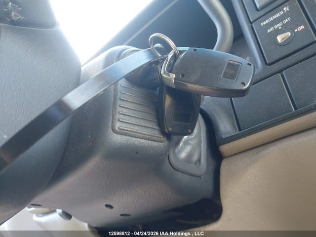 12598812 :رقم المزاد ، 1GTEC19R3WE513565 vin ، 1998 Gmc Sierra 1500 مزاد بيع