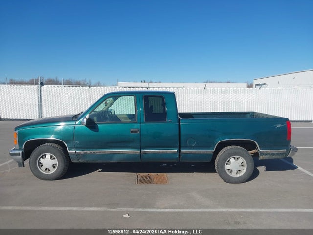 12598812 :رقم المزاد ، 1GTEC19R3WE513565 vin ، 1998 Gmc Sierra 1500 مزاد بيع