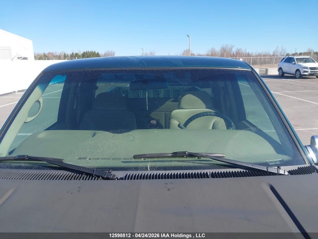 12598812 :رقم المزاد ، 1GTEC19R3WE513565 vin ، 1998 Gmc Sierra 1500 مزاد بيع