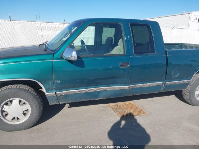 12598812 :رقم المزاد ، 1GTEC19R3WE513565 vin ، 1998 Gmc Sierra 1500 مزاد بيع