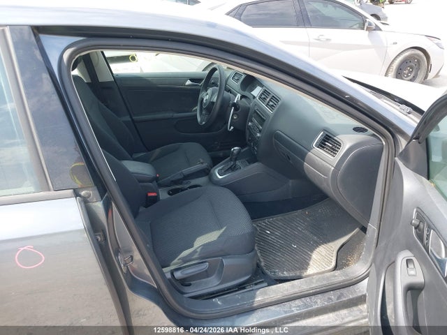 12598816 :رقم المزاد ، 3VW2K7AJ8DM454600 vin ، 2013 Volkswagen Jetta 2.0l Trendline/2.0l Trendline+ مزاد بيع