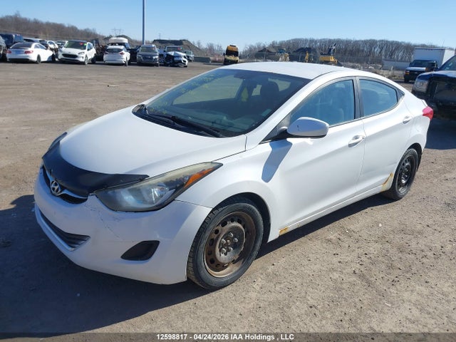 Hyundai Elantra 2016 5NPDH4AE2GH792032 Image 2