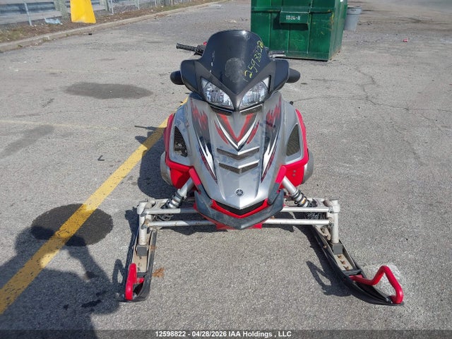 12598822 :رقم المزاد ، JYE8EW0084A004590 vin ، 2004 Yamaha  مزاد بيع