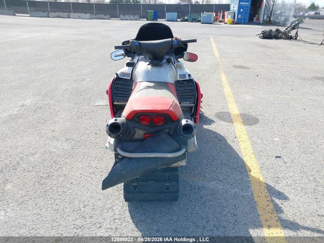 12598822 :رقم المزاد ، JYE8EW0084A004590 vin ، 2004 Yamaha  مزاد بيع