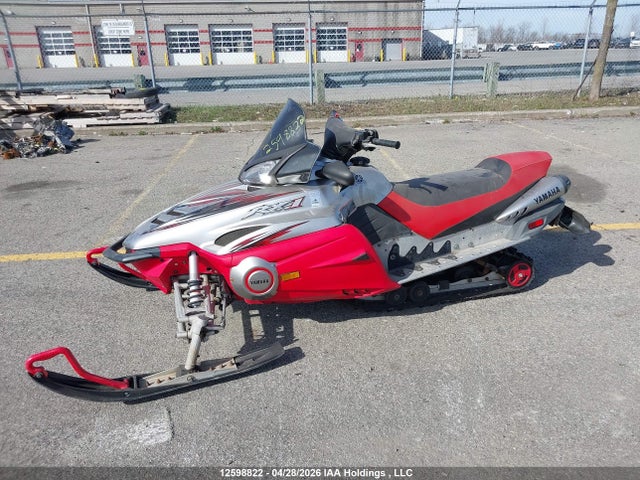 12598822 :رقم المزاد ، JYE8EW0084A004590 vin ، 2004 Yamaha  مزاد بيع