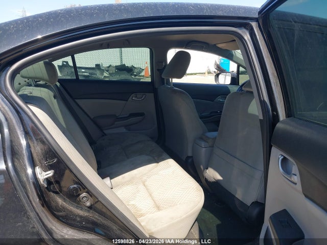 Продажа на аукционе авто 2015 Honda Civic Lx, vin: 2HGFB2E44FH026988, номер лота: 12598826