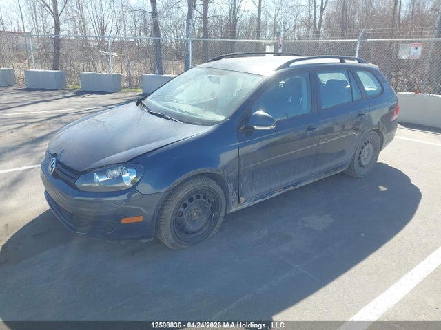 12598836 :رقم المزاد ، 3VWKX7AJ4AM624075 vin ، 2010 Volkswagen Golf 2.5l Comfortline/2.5l Trendline مزاد بيع