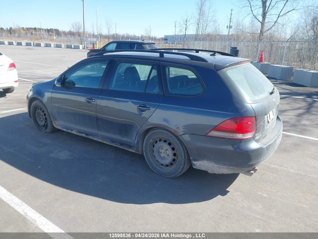 12598836 :رقم المزاد ، 3VWKX7AJ4AM624075 vin ، 2010 Volkswagen Golf 2.5l Comfortline/2.5l Trendline مزاد بيع