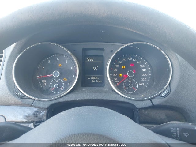 12598836 :رقم المزاد ، 3VWKX7AJ4AM624075 vin ، 2010 Volkswagen Golf 2.5l Comfortline/2.5l Trendline مزاد بيع