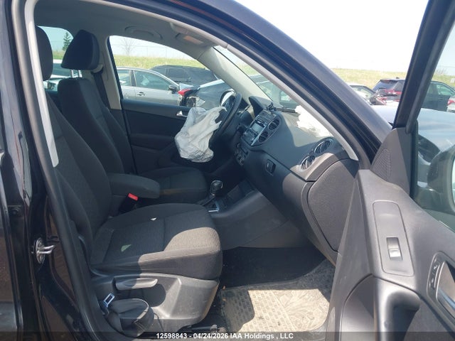 12598843 :رقم المزاد ، WVGJV3AXXEW581395 vin ، 2014 Volkswagen Tiguan Comfortline/highline/trendline مزاد بيع