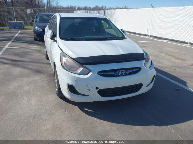 2013 Hyundai Accent Gls/gs მანქანა იყიდება აუქციონზე, vin: KMHCT4AE5DU437069, აუქციონის ნომერი: 12598873