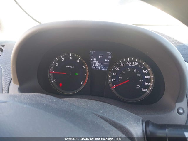 2013 Hyundai Accent Gls/gs მანქანა იყიდება აუქციონზე, vin: KMHCT4AE5DU437069, აუქციონის ნომერი: 12598873