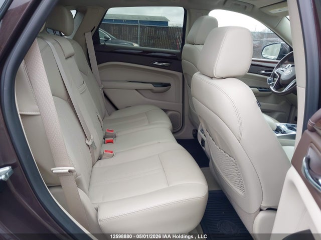 3GYFNEE31FS598395 Cadillac Srx Luxury Collection