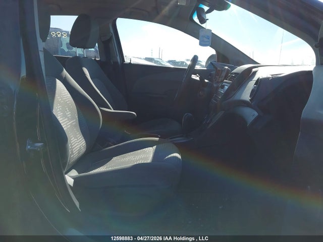12598883 :رقم المزاد ، 1G1JA6EH0D4226081 vin ، 2013 Chevrolet Sonic Ls مزاد بيع