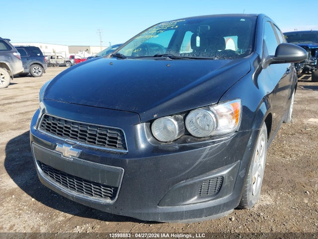 12598883 :رقم المزاد ، 1G1JA6EH0D4226081 vin ، 2013 Chevrolet Sonic Ls مزاد بيع