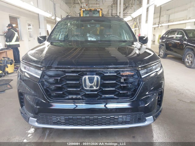 Продаж на аукціоні авто 2025 Honda Pilot Trailsport, vin: 5FNYG1H61SB511492, номер лоту: 12598891