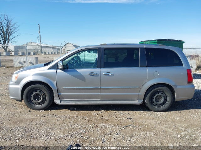 2C4RC1GG6GR302724 Chrysler Town Country Limited