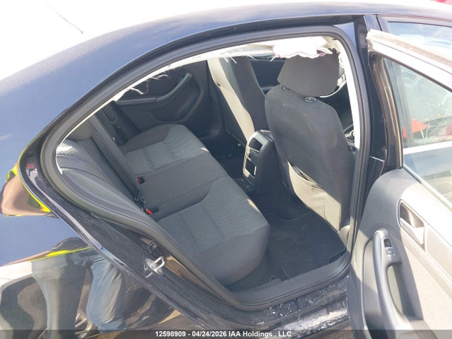 3VWD07AJXFM226714 Volkswagen JETTA SE