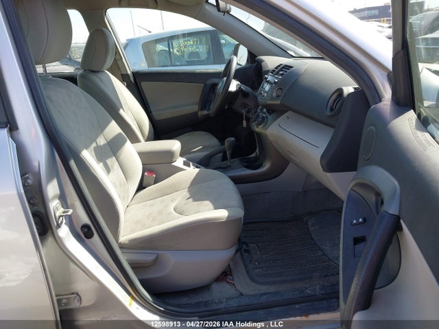 12598913 :رقم المزاد ، 2T3BF4DV5AW032797 vin ، 2010 Toyota Rav4 مزاد بيع