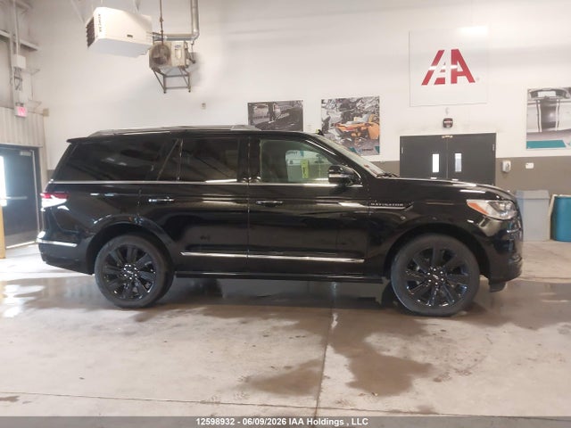 5LMJJ2LGXREL02880 Lincoln Navigator Reserve
