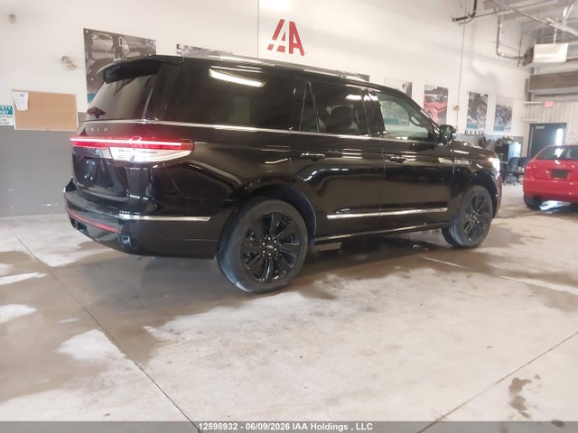5LMJJ2LGXREL02880 Lincoln Navigator Reserve
